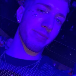 Meet your Posher, Dean